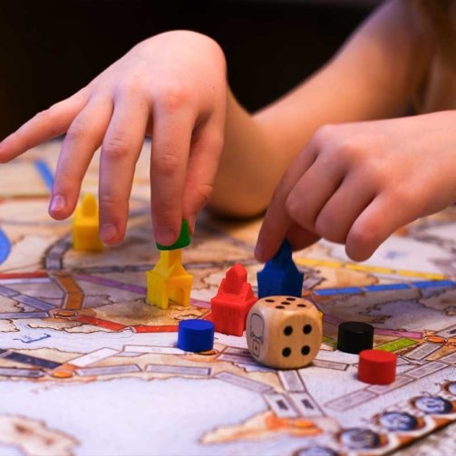 A Gamificação na Educação revoluciona o aprendizado em 2025 com jogos e tecnologia.